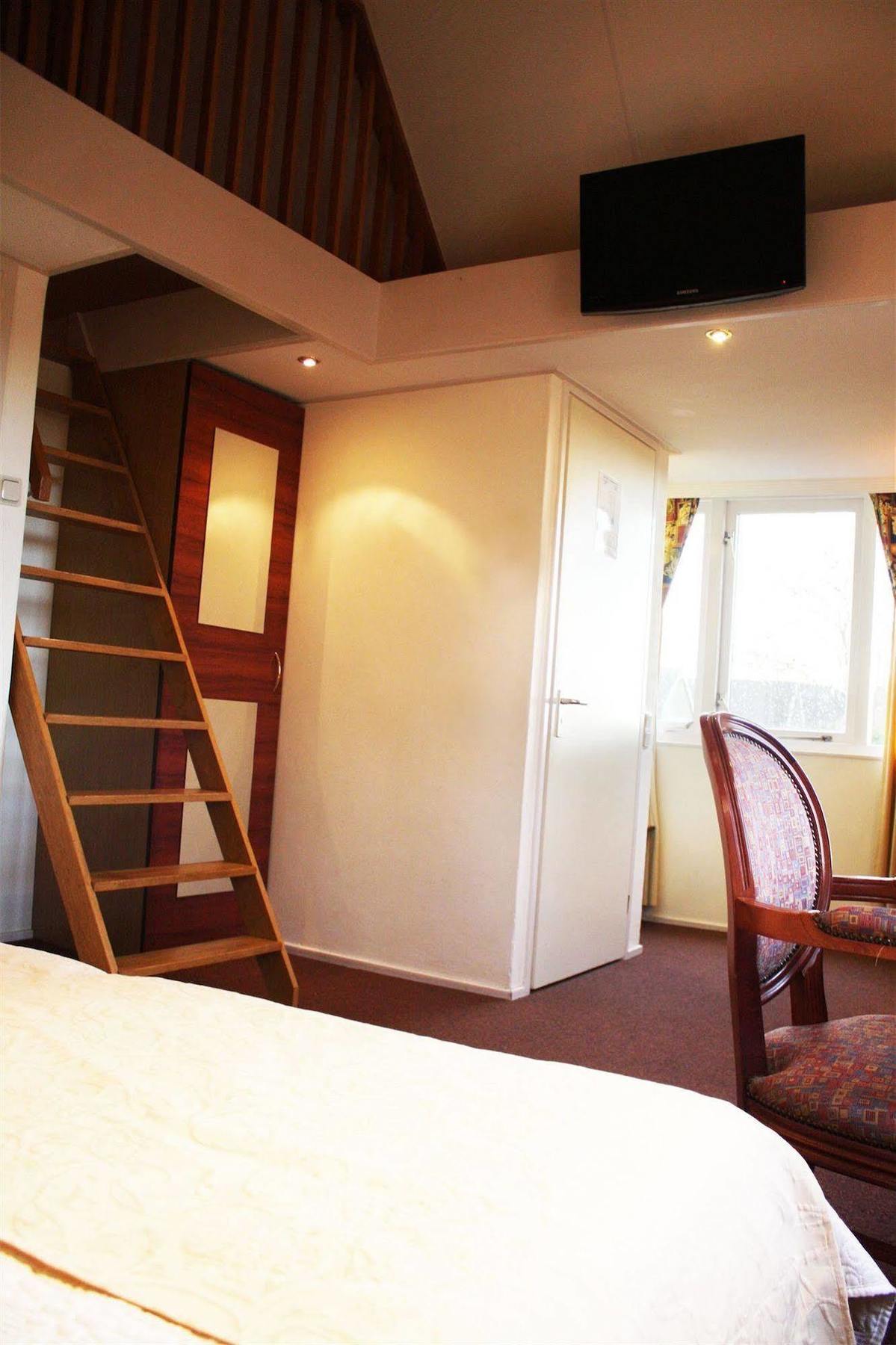 Hotel-Restaurant Loodsmans Welvaren Bv Den Hoorn  Extérieur photo